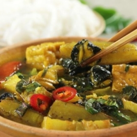 Ốc bươu nấu chuối đậu