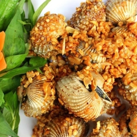 Sò huyết cháy tỏi